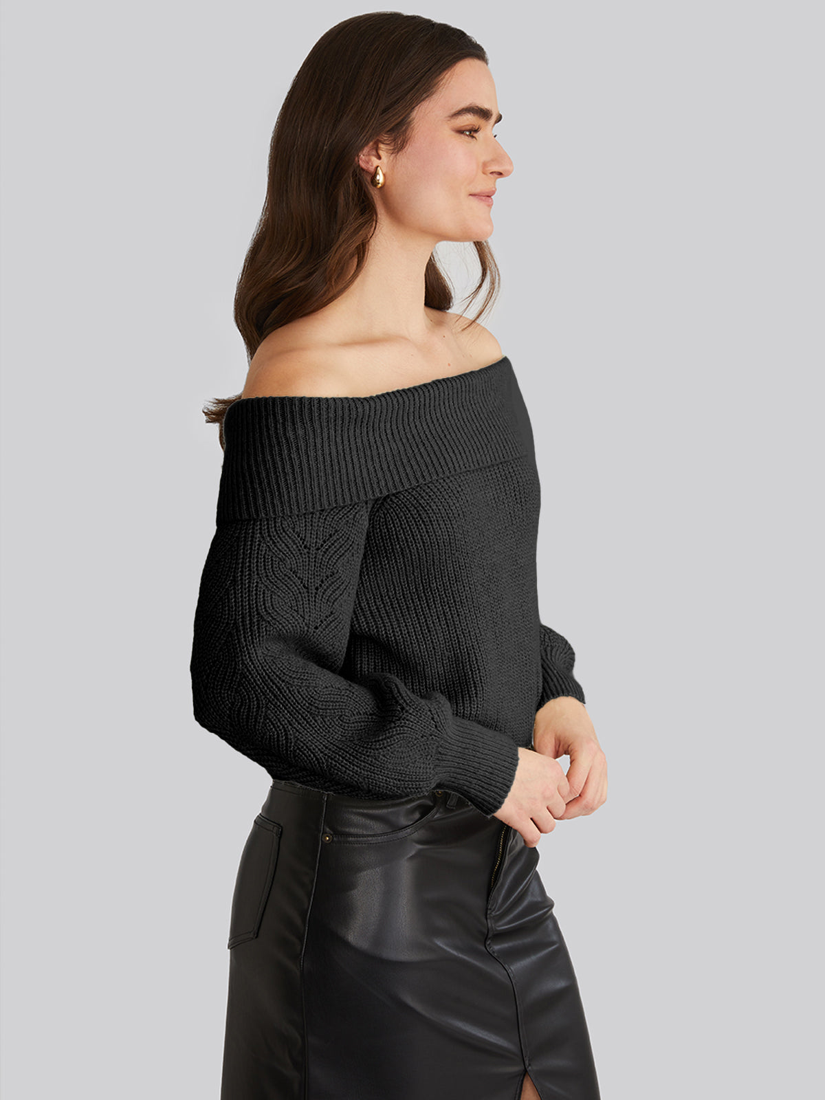 Marisa: Relaxed Off Shoulder Pullover