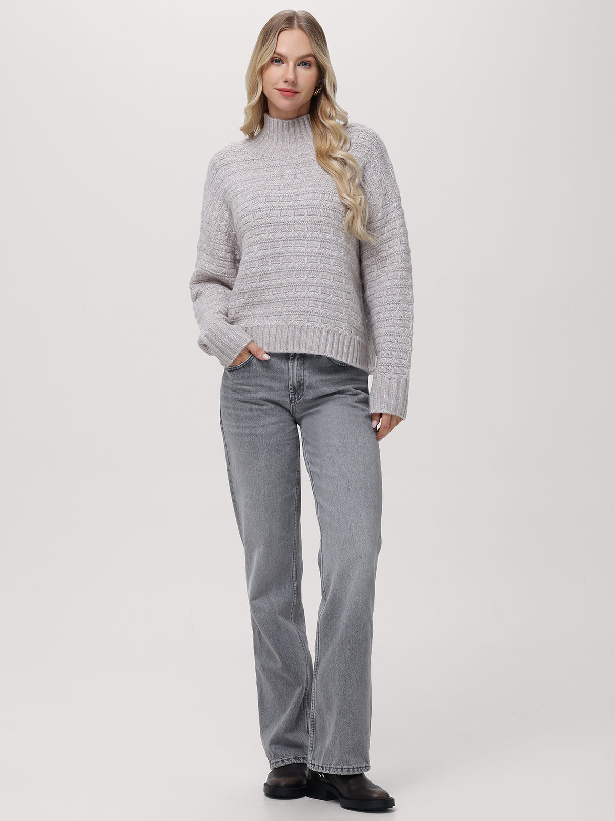 Layla: Mockneck Sweater