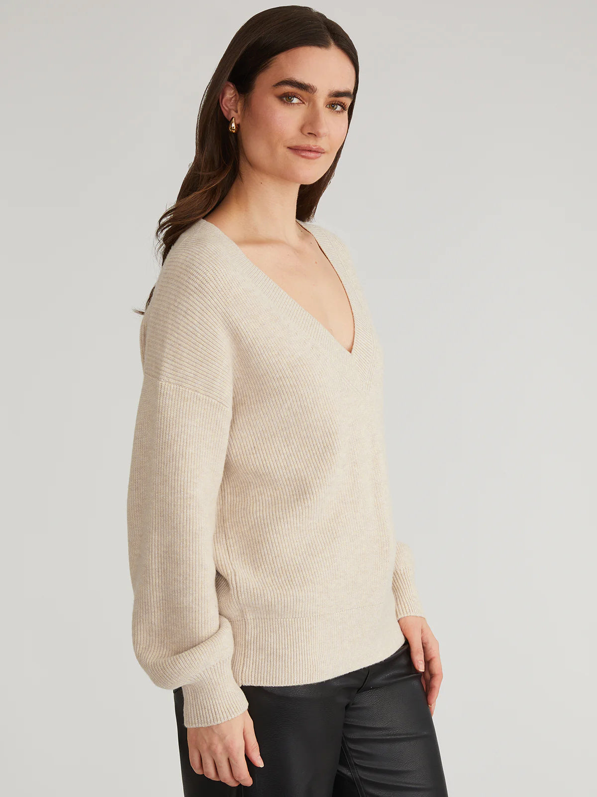 Angela: Oversize V-Neck Sweater